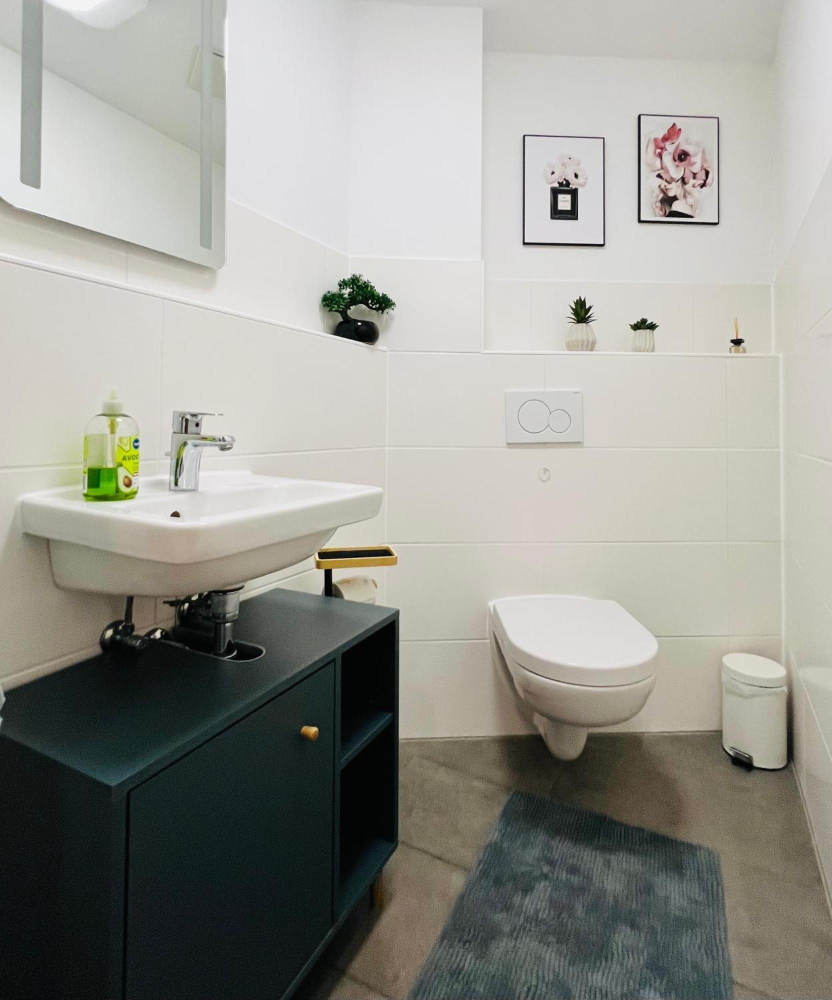 Stylish Apartment Naehe Hbf-Tiefgarage-Lift Hannover Buitenkant foto